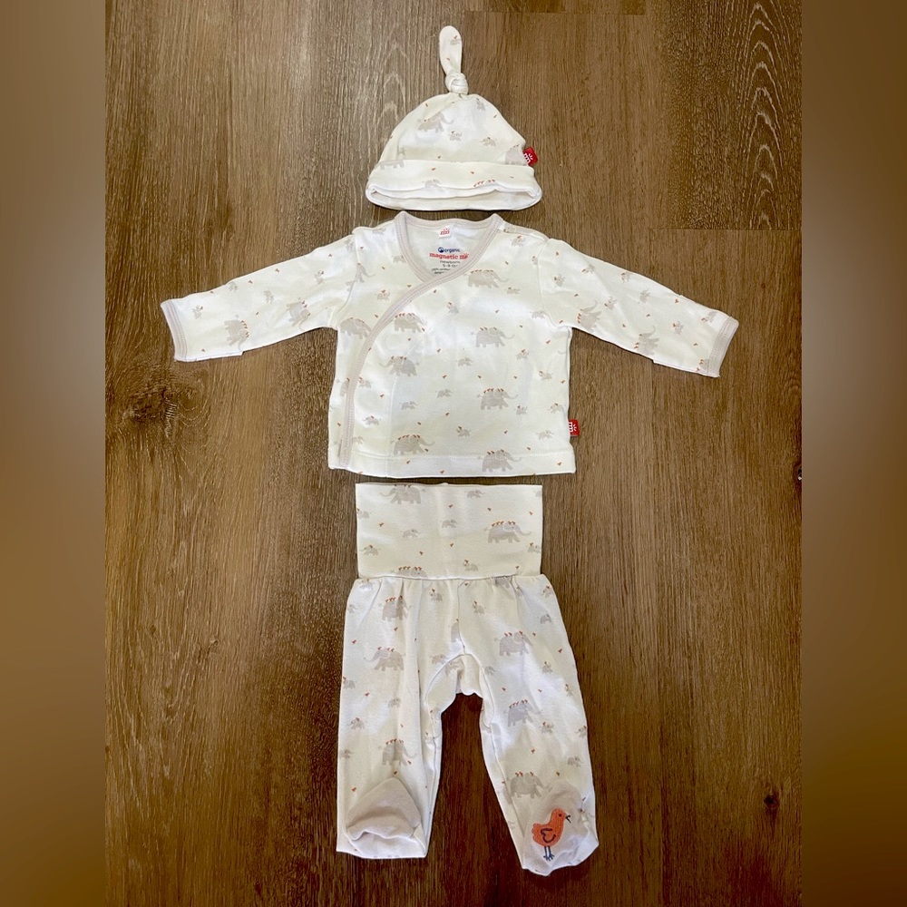 Magnetic Me Newborn Outfit